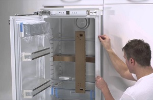 Установка встраиваемого холодильника в Тутаеве